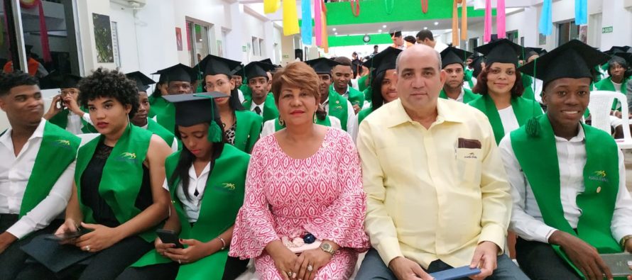 Alianza Juvenil celebra graduación de 360 jóvenes