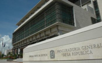 Procuraduría dispone investigar incidente ocurrido en Higüey entre una fiscal y miembros de la Policía