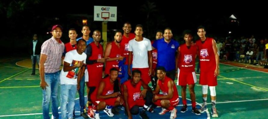 Las Malvinas a punto de coronarse campeón del Torneo de Baloncesto de la Zona Norte