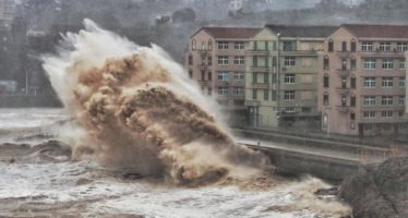 Fuerte Tifón deja al menos 45 muertos en el este de China