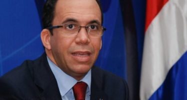 Andrés Navarro: «no existe desigualdad entre los precandidatos del PLD»