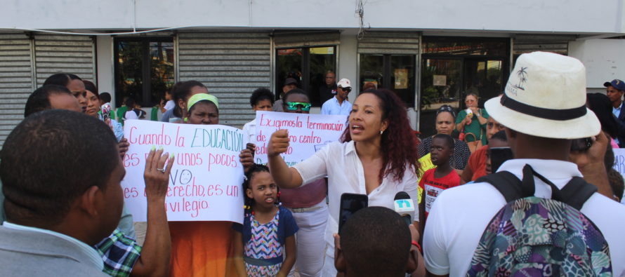 Punta de Garza demanda inicio de docencia y marcha hasta Distrito Educativo