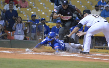 Licey supera a las Águilas 7 por 2; Bryan Navarreto anota jonrón de 3 carreras