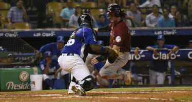 Gigantes derrotan a los Tigres en su segundo encuentro en línea