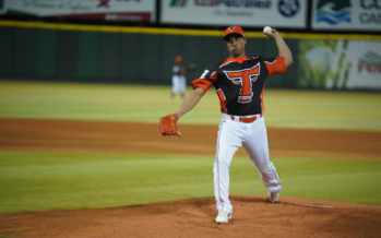 Los Toros apalean a los Gigantes 11-1