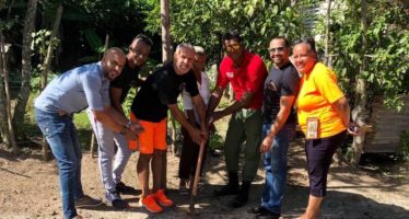 ASODHAMI construirá casa a una persona de escasos recursos en Hato Mayor