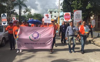 Ministerio de la Mujer en HM realiza marcha “Vivas, Libres y Valientes”