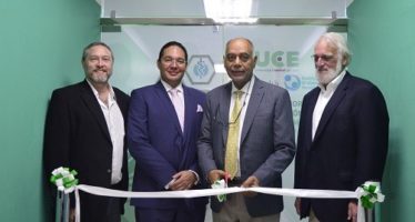 Inauguran laboratorio de investigación enfermedades tropicales en la UCE