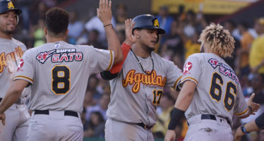 Las Águilas pintan de ceros a los Gigantes; los derrotan 3-0