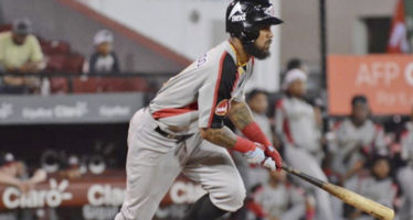 Escogido vuelve al primero empate con Toros al superar a los Gigantes