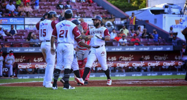 Gigantes pegan cuatro jonrones en triunfo ante los Leones