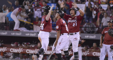 Gigantes superan a las Águilas 7-5; empatan con los Tigres en el tercero