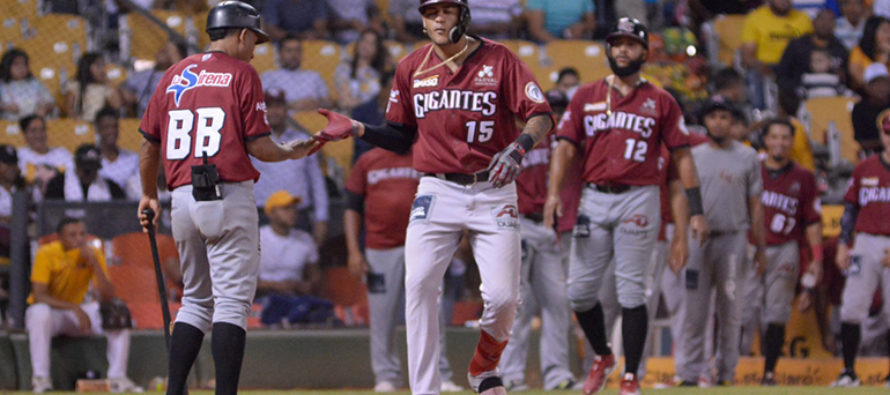 Gigantes vencen a las Águilas; se igualan en la tercera posición