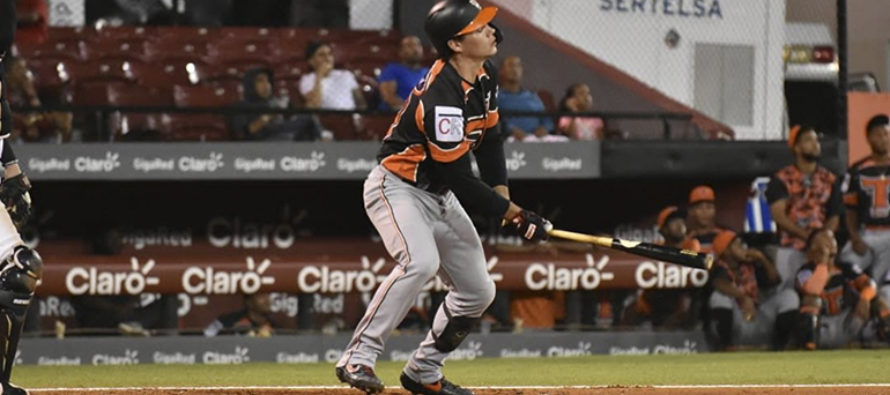 Toros apalean a los Gigantes en el Julián Javier