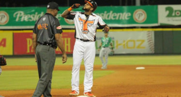 Toros vencen a las Estrellas en 13 innings y avanzan a los playoffs