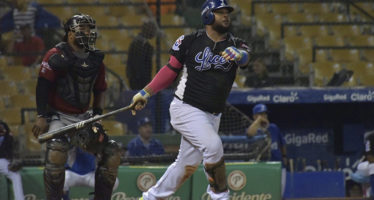 Licey blanquea a Gigantes; Juan Francisco pega jonrón 70