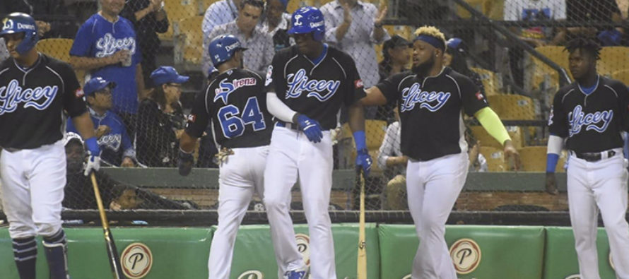 Licey derrota 11-3 a las Estrellas; la dejan en una situación difícil