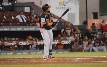 Toros logran su victoria 25; vencen 8-3 a los Gigantes