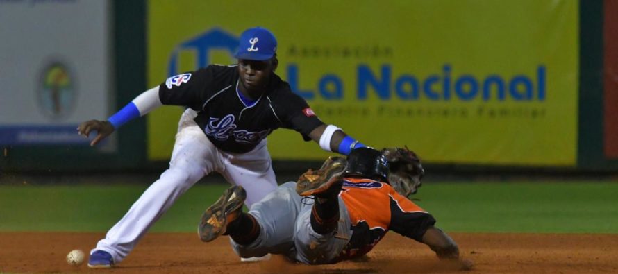 Licey empata 2-2 Serie Final al derrotar a los Toros 6-2