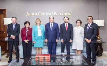 JCE recibe Misión de Avanzada de OEA para las elecciones municipales