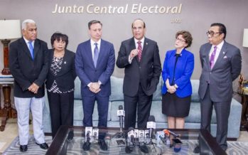 JCE sostiene reunión de trabajo con Procurador General de la República