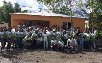 ASODHAMI entrega casa a persona de escasos recursos en Hato Mayor