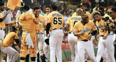 Águilas blanquean al Licey 6-0 y están en la pelea