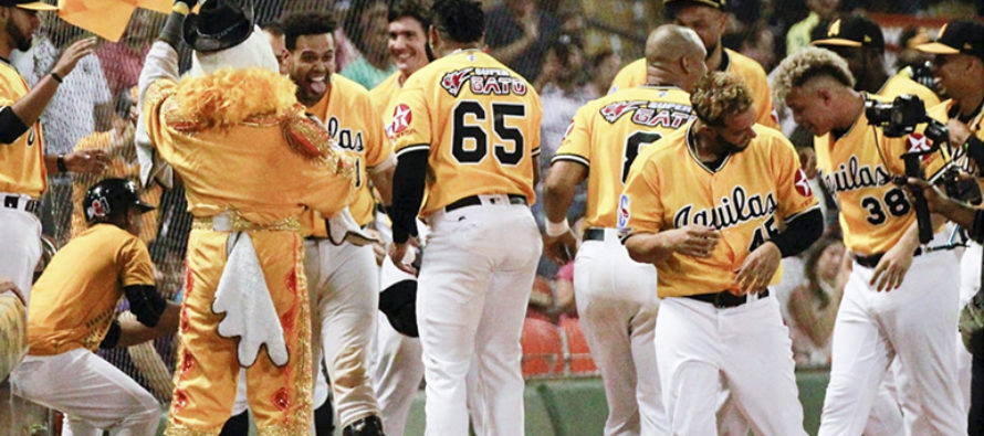 Águilas blanquean al Licey 6-0 y están en la pelea