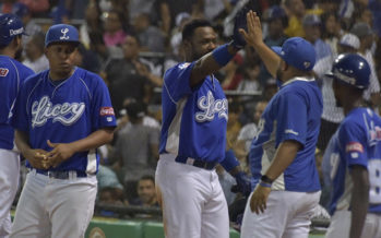 Tigres derrotan a los Leones 10-4