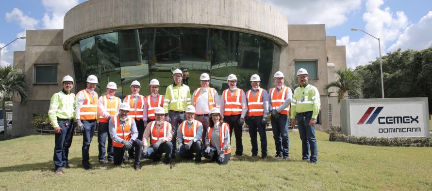 Embajador de México en el país, destaca avance tecnológico, sistema de salud y seguridad de CEMEX