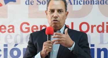 Softbol suspende elecciones, entrenamientos y clínicas por coronavirus