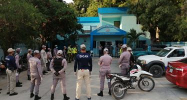 Primer día extensión Toque de Queda deja 2,481 detenidos; 484 de ellos en la Región Este