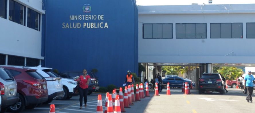 Salud Pública reporta 1,560 nuevos casos de Covid-19; la positividad diaria está en 18.76%