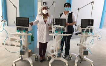 Hospital Arístides Fiallo de La Romana recibe nuevos equipos para atención COVID-19