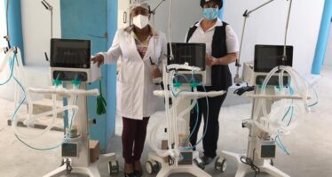 Hospital Arístides Fiallo de La Romana recibe nuevos equipos para atención COVID-19