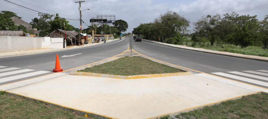 Presidente entrega conjunto de obras viales en la región Este