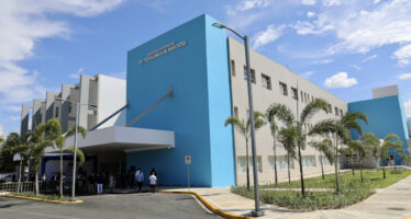 Danilo Medina entrega Hospital Provincial en Bonao