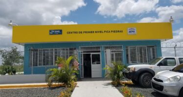 SNS entrega dos nuevos CPN en La Romana construidos por la Vicepresidencia