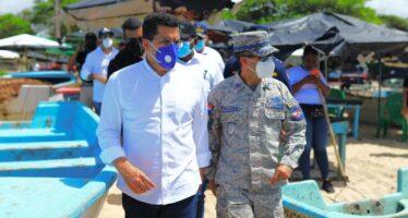 Ministro de Turismo visita Boca Chica, Guayacanes y Juan Dolio