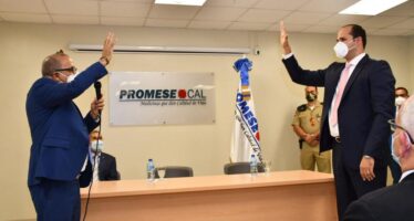 Ministro de Salud juramenta nuevo director Promese/Cal