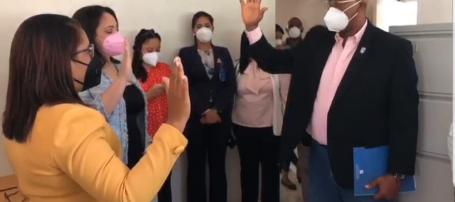 Juramentan nueva gerente de Área de Salud en El Seibo y ratifican directora del hospital