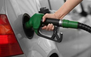 Gobierno mantiene subsidio a combustibles con 500 millones de pesos
