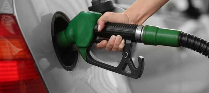 Continúan congelados los precios de los combustibles