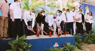 Dan primer picazo para construcción de torres de seguridad en carretera Cabarete-Puerto Plata