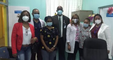 Director Regional de Salud Este sostiene encuentro con ejecutivos de Fundación Punta Cana
