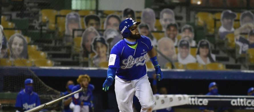 Tigres del Licey derrotan a los Leones del Escogido 5-3