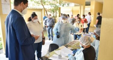 Educación interviene y desinfecta centros educativos para prevenir casos de COVID-19