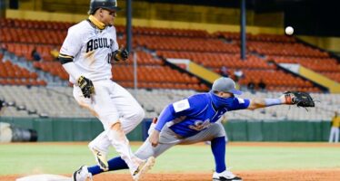 Águilas Cibaeñas blanqueron a los Tigres del Licey 3-0