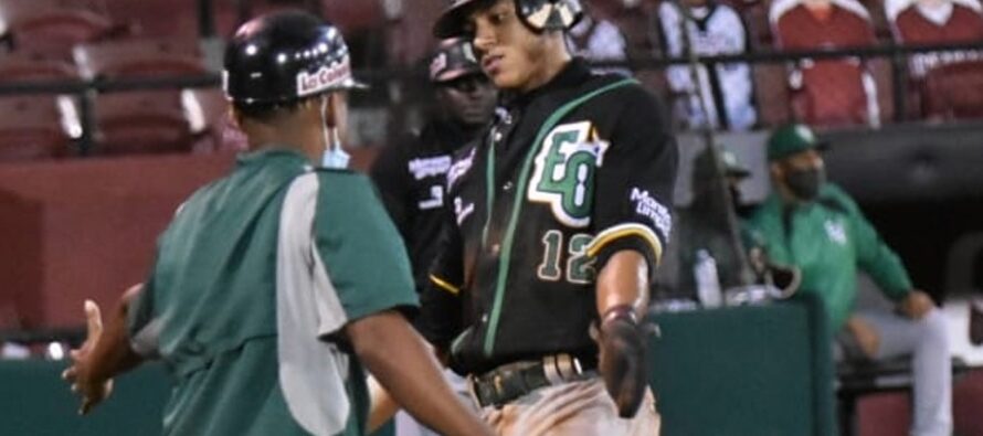 Estrellas dividen con Gigantes y siguen empate en el tercer lugar