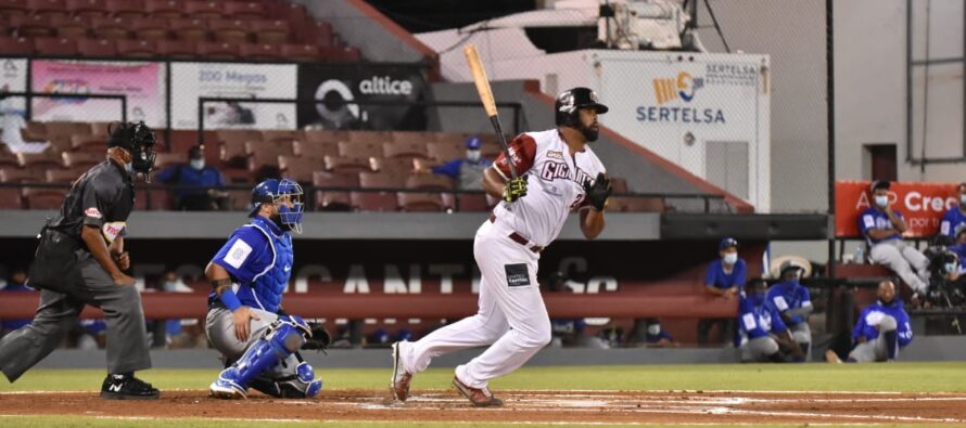 Gigantes dejan en el terreno a Tigres y ganan 11-10